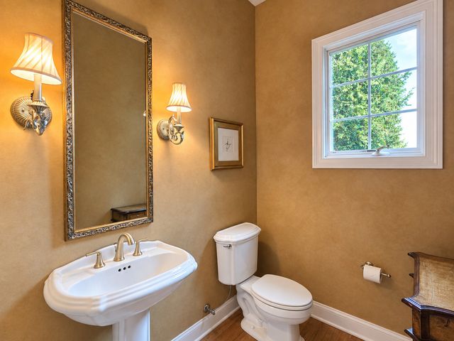 20228 Oakwood Drive, Mokena, IL 60448