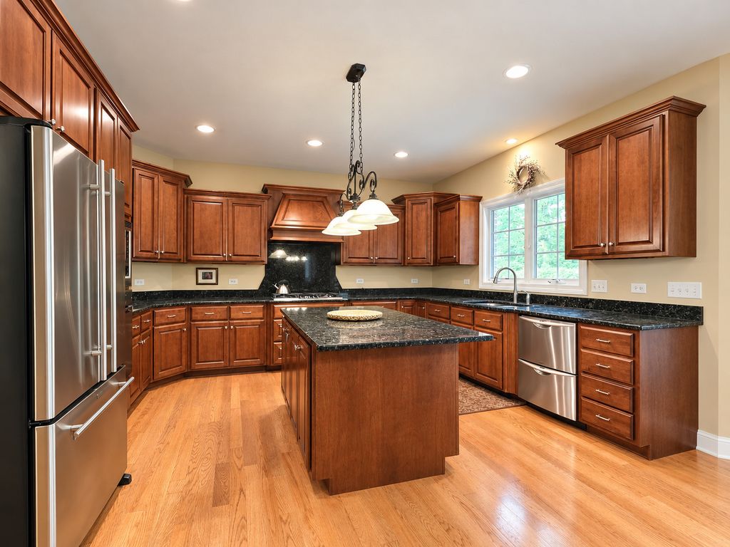 20228 Oakwood Drive, Mokena, IL 60448 — photo 3