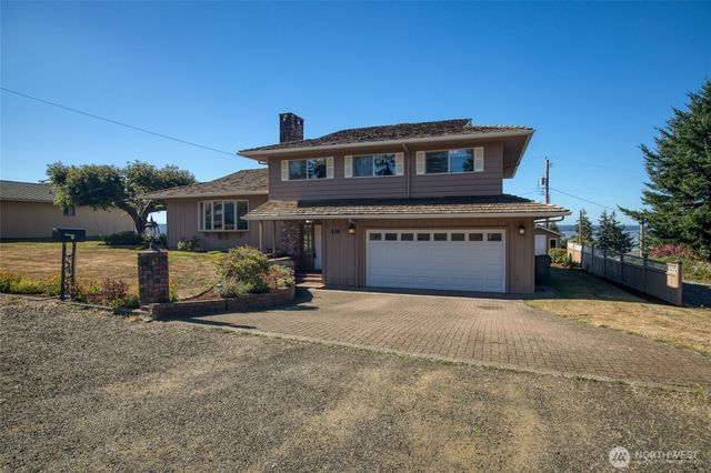 316 Beacon Hill Drive, Hoquiam, WA 98550