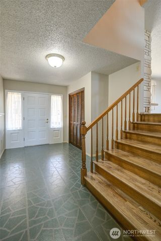 316 Beacon Hill Drive, Hoquiam, WA 98550