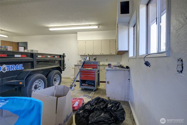 316 Beacon Hill Drive, Hoquiam, WA 98550