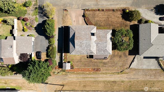 316 Beacon Hill Drive, Hoquiam, WA 98550