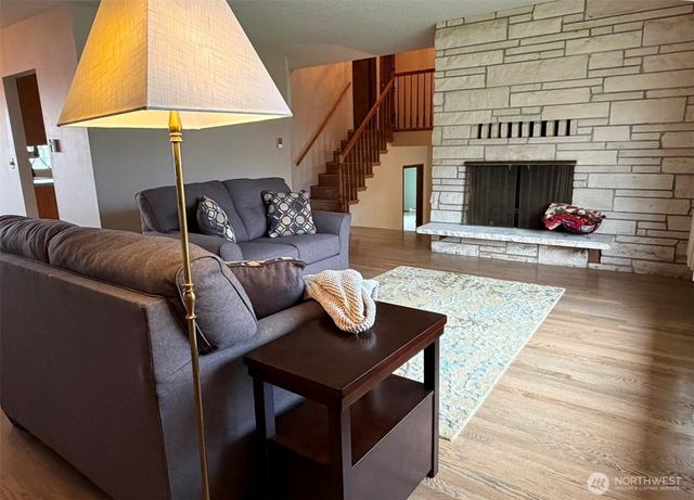 316 Beacon Hill Drive, Hoquiam, WA 98550