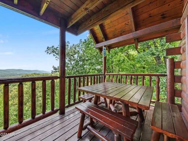 2509 Piney Drive, Sevierville, TN 37876