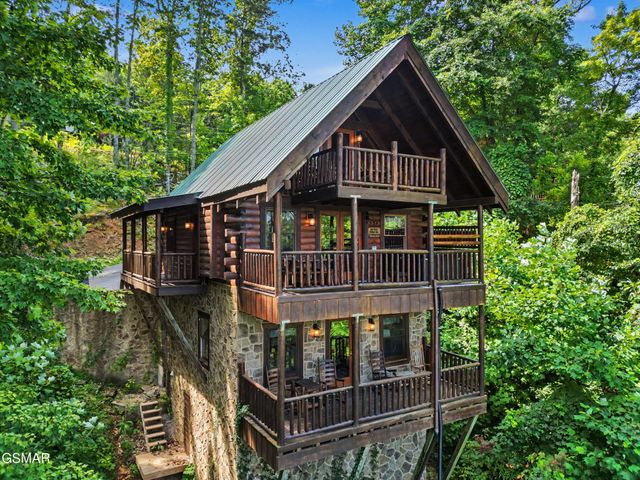 2509 Piney Drive, Sevierville, TN 37876