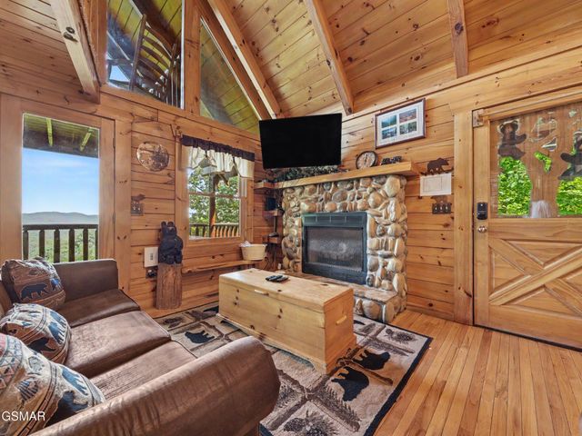 2509 Piney Drive, Sevierville, TN 37876