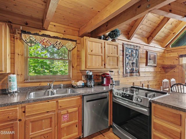 2509 Piney Drive, Sevierville, TN 37876