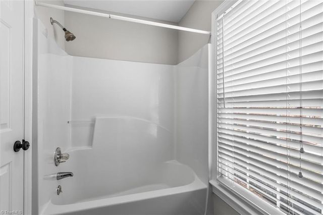 3715 Brownstone Lane, Winston-salem, NC 27106