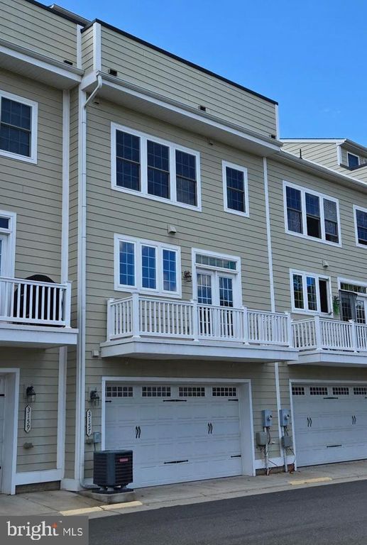 3157 JOHN GLENN ST, Herndon, VA 20171
