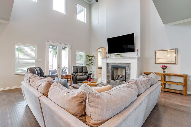 855 Highlands Avenue, Aledo, TX 76008