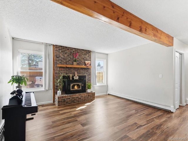 892 S Rifle Way, Aurora, CO 80017