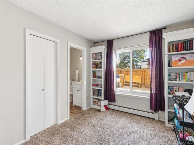 892 S Rifle Way, Aurora, CO 80017