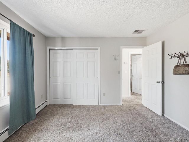 892 S Rifle Way, Aurora, CO 80017