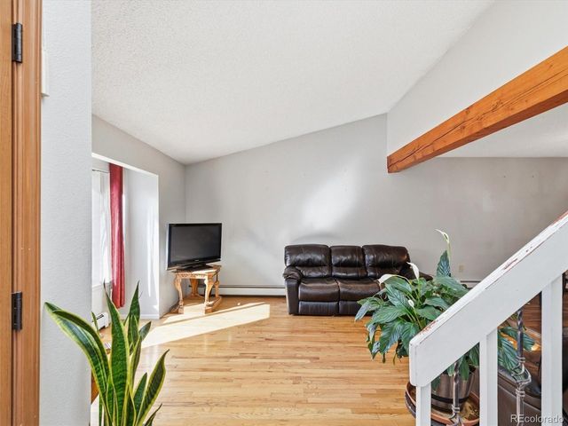 892 S Rifle Way, Aurora, CO 80017