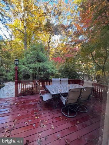 1 KESWICK DR, Voorhees, NJ 08043