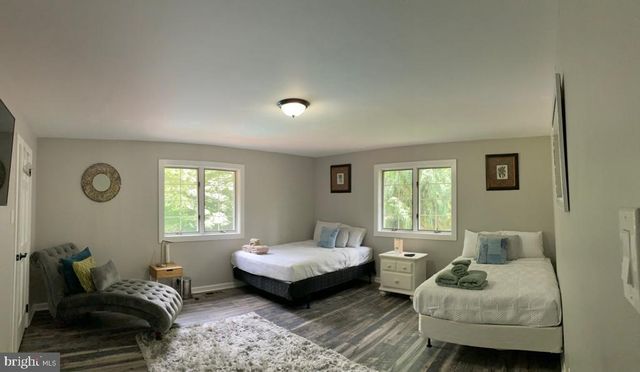1 KESWICK DR, Voorhees, NJ 08043
