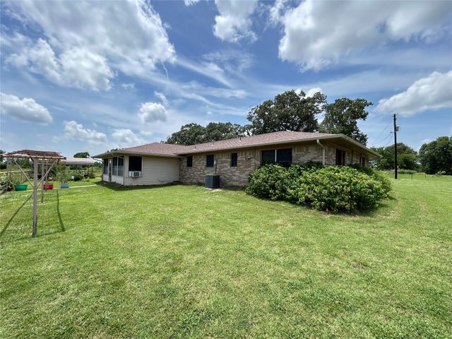 409 County Road 1167, Brashear, TX 75420