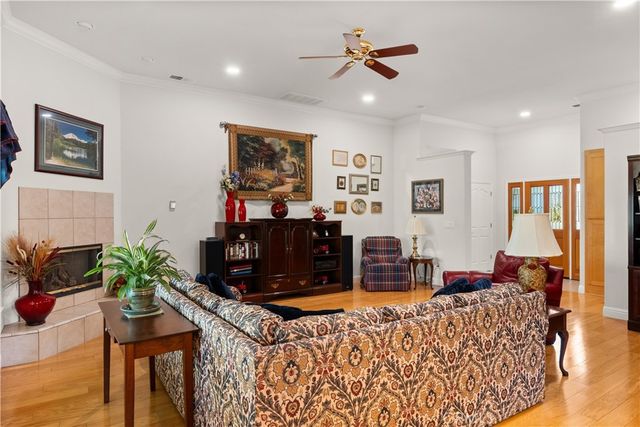 11 Marlin Court, Chico, CA 95973