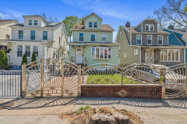 19708 115th Avenue, Saint Albans, NY 11412
