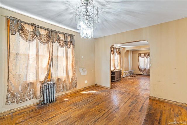 19708 115th Avenue, Saint Albans, NY 11412