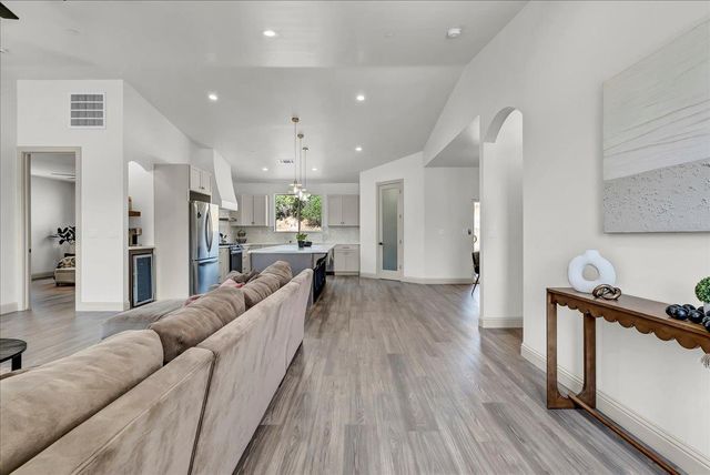 32588 Greene Drive, Springville, CA 93265