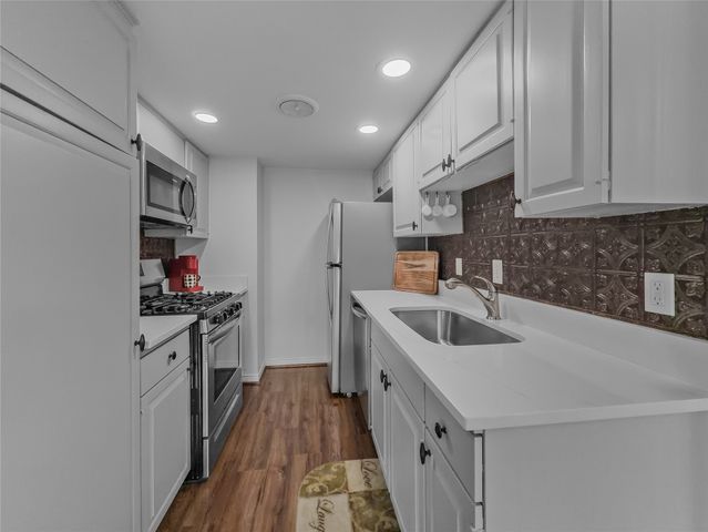 15922 Club Crest Drive 2107, Dallas, TX 75248