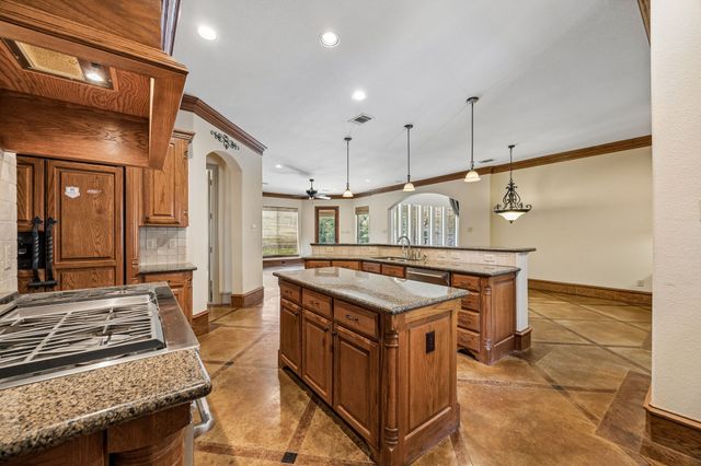 1010 Timberline Drive, Heath, TX 75032