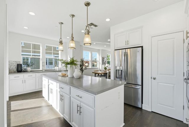 2039 Colony Street, Mountain View, CA 94043