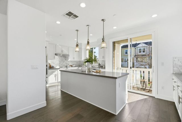 2039 Colony Street, Mountain View, CA 94043