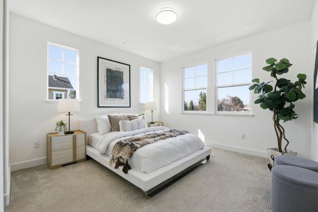 2039 Colony Street, Mountain View, CA 94043