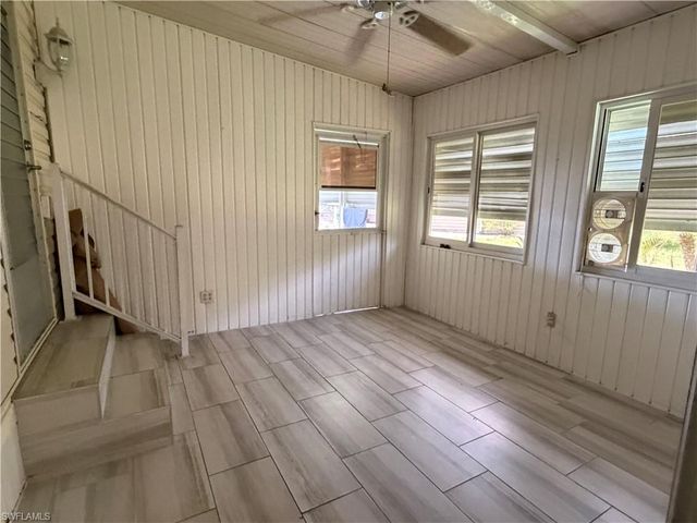 250 Santa Fe TRL, North Fort Myers, FL 33917