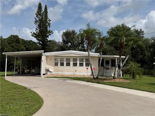 250 Santa Fe TRL, North Fort Myers, FL 33917