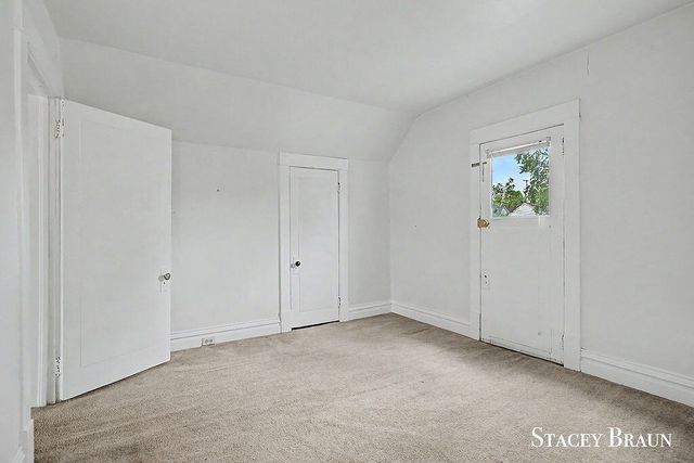 1009 Courtney Street Nw, City Of Grand Rapids, MI 49504