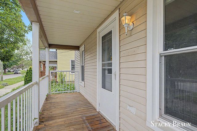 1009 Courtney Street Nw, City Of Grand Rapids, MI 49504