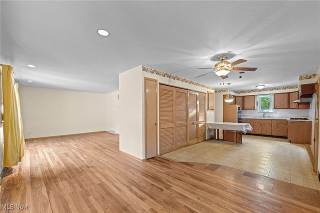 759 Cheriton Drive, Highland Heights, OH 44143