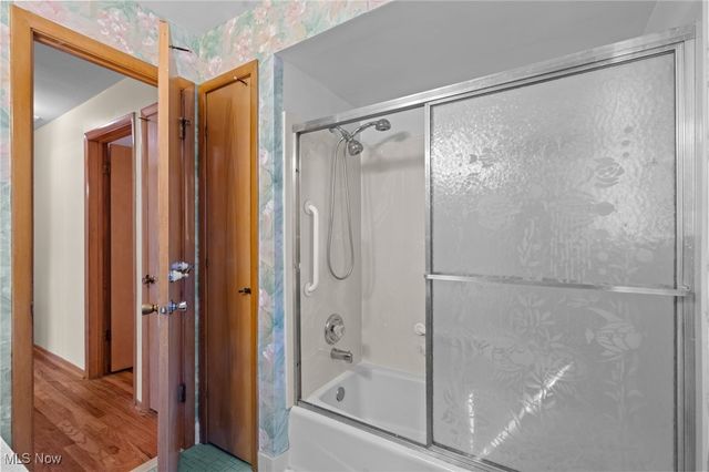 759 Cheriton Drive, Highland Heights, OH 44143