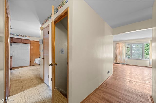 759 Cheriton Drive, Highland Heights, OH 44143