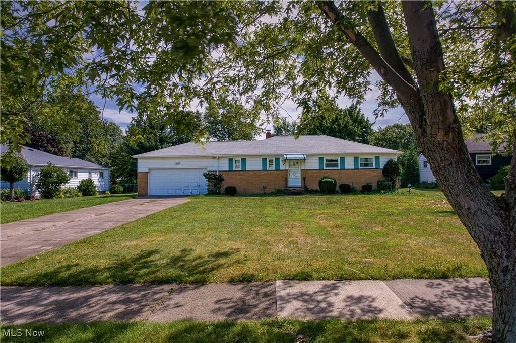 759 Cheriton Drive, Highland Heights, OH 44143