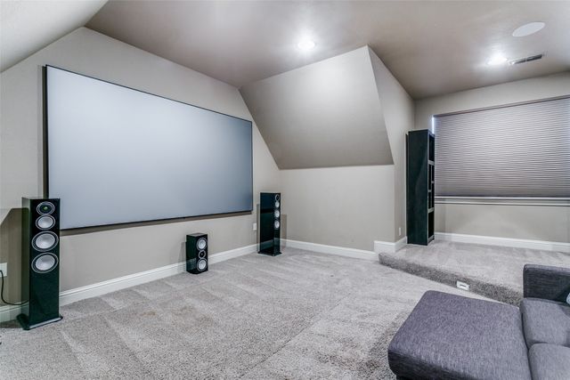 6800 Woodland Hills Drive, North Richland Hills, TX 76182