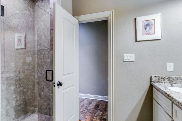 6800 Woodland Hills Drive, North Richland Hills, TX 76182