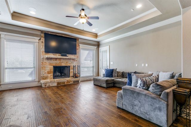 6800 Woodland Hills Drive, North Richland Hills, TX 76182