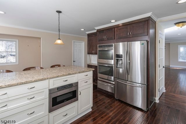 310 Hollow Rd, Montgomery Twp., NJ 08558