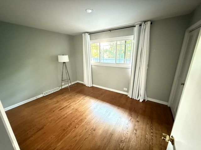 36 Washington Road 1, Lake Forest, IL 60045