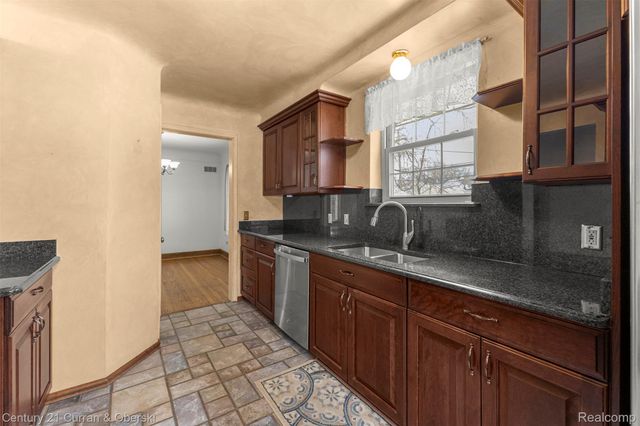 900 Meridan Street, Dearborn, MI 48124