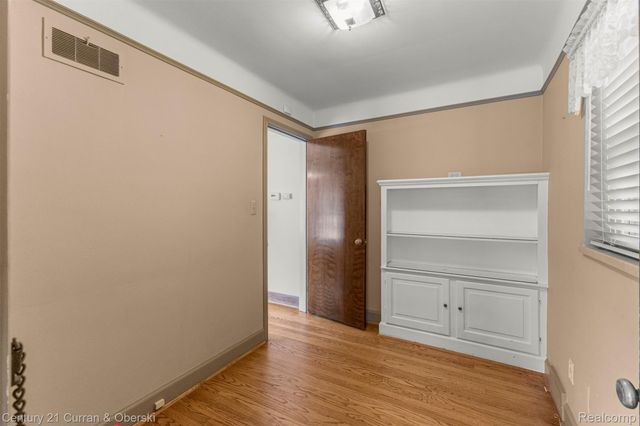 900 Meridan Street, Dearborn, MI 48124