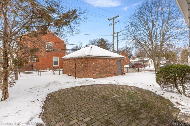 900 Meridan Street, Dearborn, MI 48124