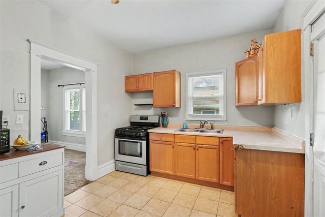 521 Gayle Avenue, Kalamazoo, MI 49048