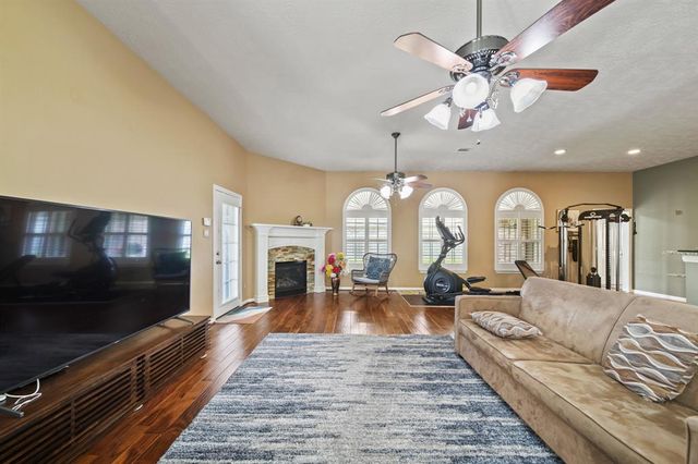 1704 Tempe Street, League City, TX 77573