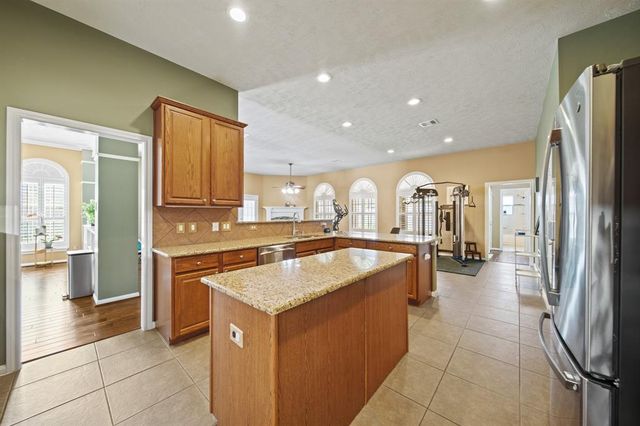 1704 Tempe Street, League City, TX 77573