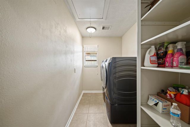 1704 Tempe Street, League City, TX 77573